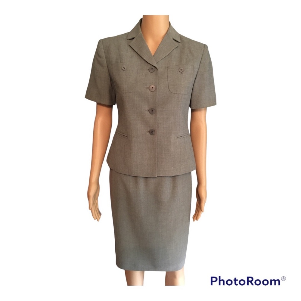 Kasper ASL Petite Grey Suit in 2P